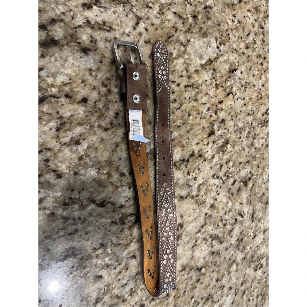 Youth Girls Leather Belt Size 22 Genuine Leather.  New Without Tags